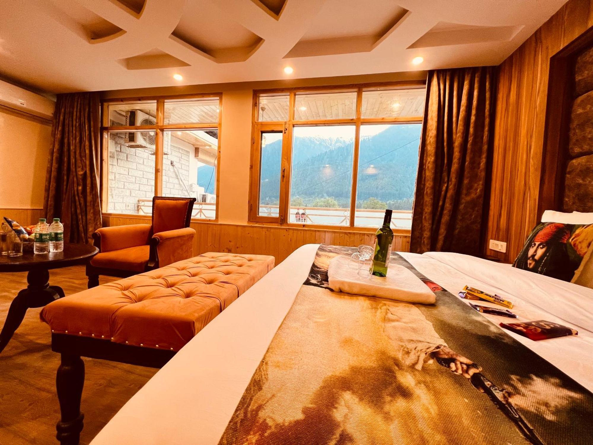 Hill River Resort By West Western Manāli Exteriér fotografie