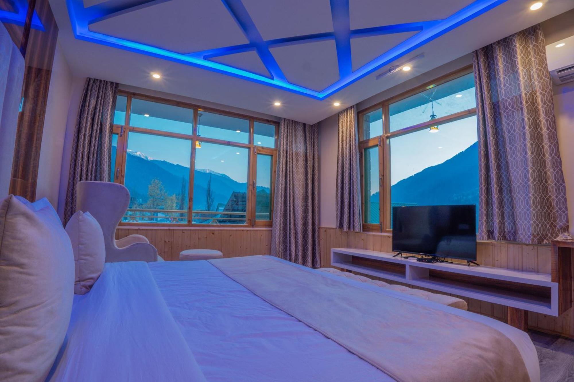 Hill River Resort By West Western Manāli Exteriér fotografie