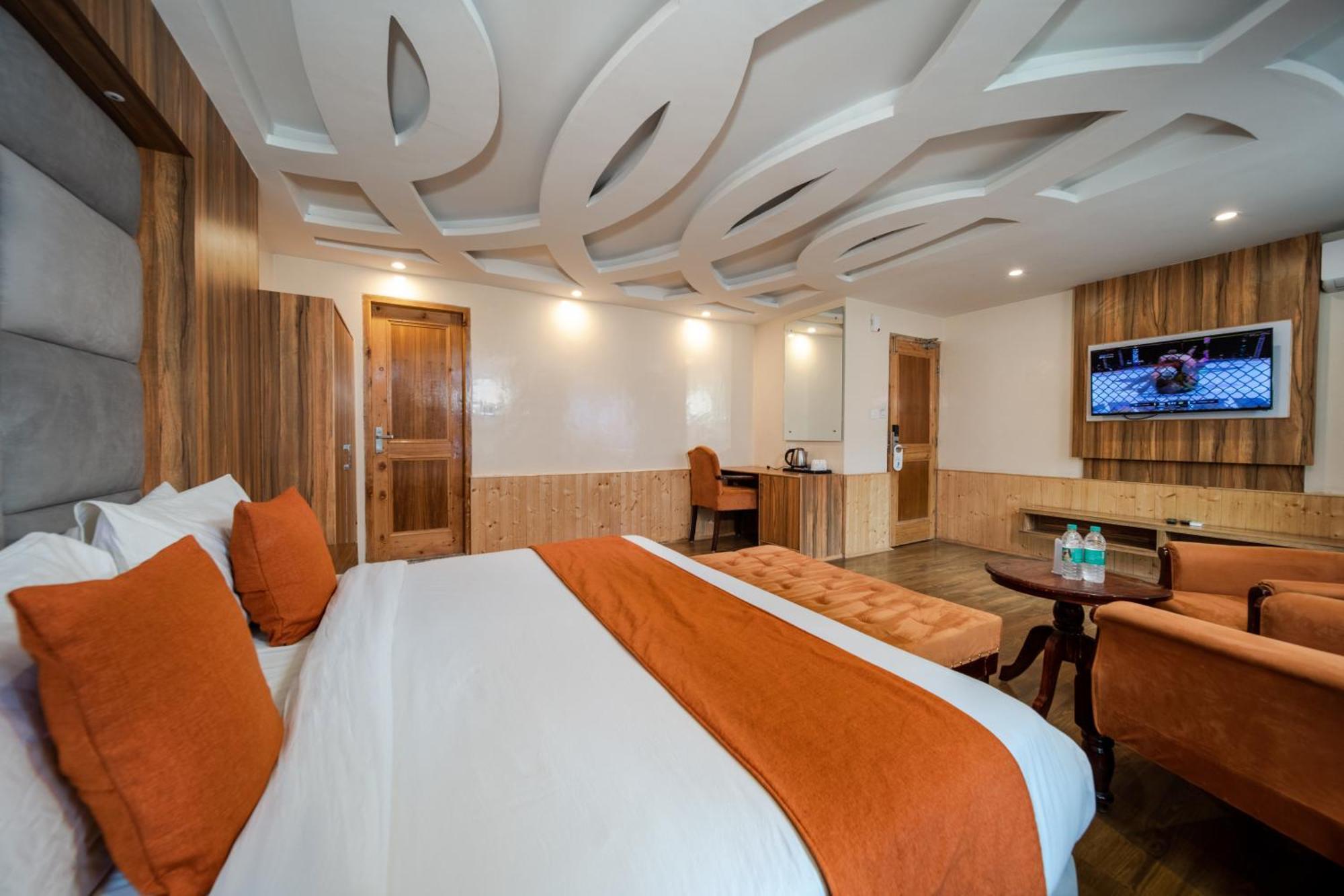 Hill River Resort By West Western Manāli Exteriér fotografie