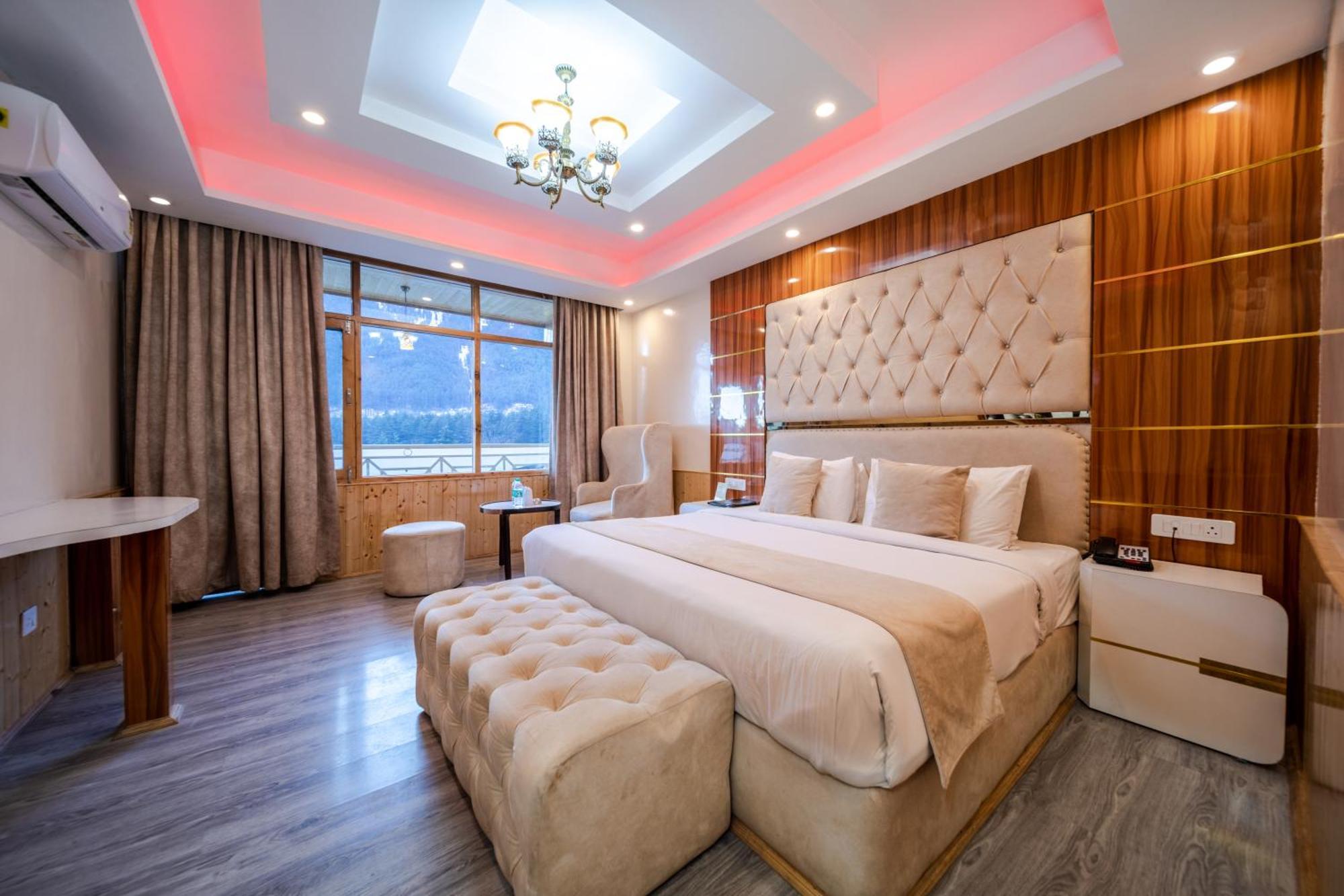 Hill River Resort By West Western Manāli Exteriér fotografie